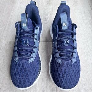 *Brand New* Curry Flow 10 Team, Men’s size 12, Midnight Navy/White